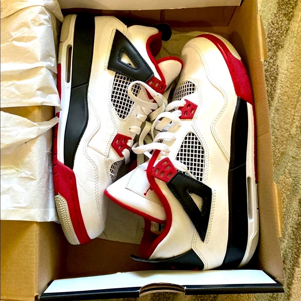 Air Jordan 4 Retro (GS) Size 7Y ~ 2012 Release